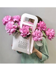 «Монреаль» Композиция из французских роз Квинс краун Jules flower atelier