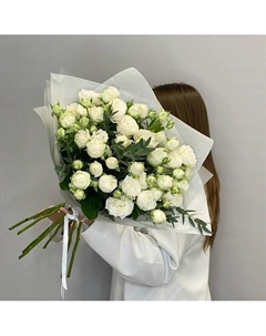 «Айсберг» монобукет из белых пионовидных кустовых роз Jules flower atelier