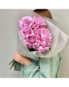 Монобукет из 7 французских роз Квинс Краун Jules flower atelier