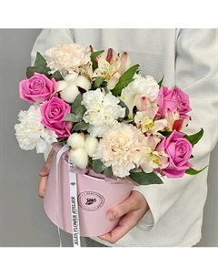 «Bubble tea» коробка с альстромериями,розами и хлопком Jules flower atelier