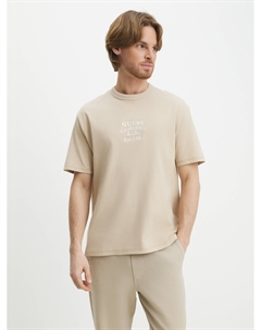 Футболки и майки Guess