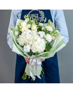 Белый букет с гоортензией и хлопком Цветник цветы и подарки