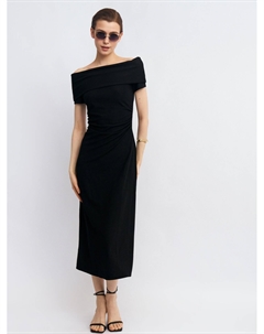 Трикотажное платье лапша с открытыми плечами Zolla