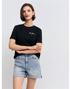 Джинсовые мини шорты Mom с отворотами Zolla