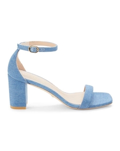 Джинсовые сандалии Nudistcurve с ремешком на щиколотке, цвет Washed Stuart weitzman