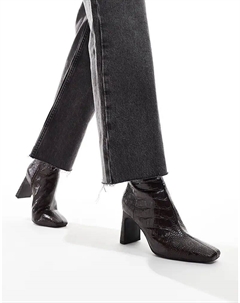 Ботинки Reach со спущенным задником и средним каблуком из коричневого крокодилового меха Asos design