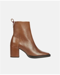 Кожаные ботильоны на каблуке и фирменной деталью сзади, коричневый Tommy hilfiger