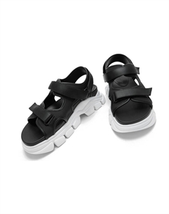 Шлепанцы и сланцы Beach Sandals Women's Charles&keith