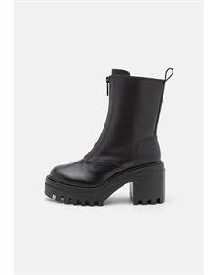 Ботильоны на платформе CHUNKY HEELED ZIP BOOT, черный Calvin klein