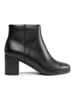 Ботильоны на блочном каблуке Freva55 Zip, черный Clarks