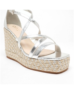 Плетеные туфли на танкетке с ремешками из фольги, серебро Quiz