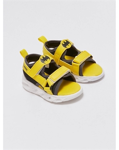 Светящиеся сандалии для мальчиков с принтом Бэтмена Lcw steps