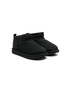 Ботинки Classic Ultra Mini Kids, черный Ugg
