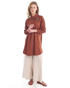 Туника с рубашечным воротником и трикотажной строчкой коричневого цвета Kayra