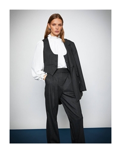 Melis Ağazat X - Укороченный блейзер с U-образным воротником и карманами, черный Koton