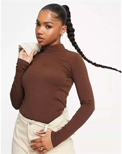 Шоколадный топ с высоким воротником Jdy