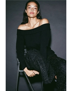 Блузка эластичного трикотажа с открытыми плечами, черный H&m