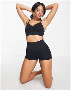 Черные бесшовные шорты для мальчиков Spanx