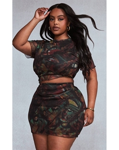 Сетчатый топ Plus с разноцветным принтом на подоле салата Prettylittlething