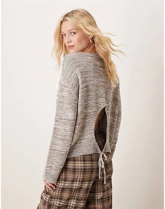 Джемпер с открытой спиной и круглым вырезом, с крученой пряжей коричневого цвета Asos design