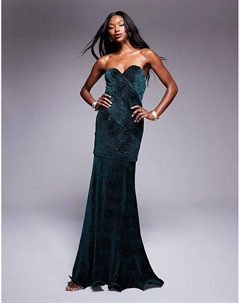 Фактурное бархатное платье-бандо макси в цвете лесной зелени Asos design