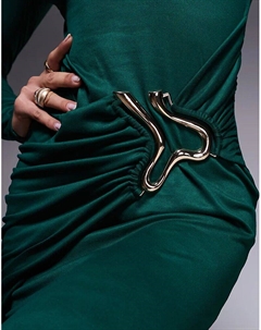Платье миди с высоким воротом и золотой фурнитурой бутылочно-зеленого цвета Asos design