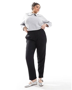 Зауженные брюки с вытачками на талии черного цвета Yours