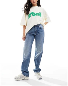 Джинсы средней посадки прямого покроя средне-синего цвета Pull & bear