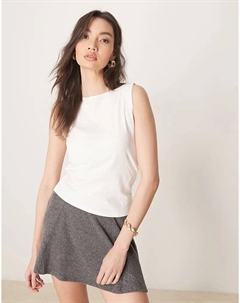 Майка с вырезом лодочкой кремового цвета Asos design