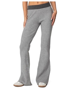 Контрастные трикотажные брюки-клеш Lei, серый Edikted