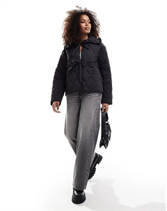 Стеганый пиджак с воротником-оборкой и завязкой спереди черного цвета Asos design