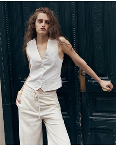 Вышитый жилет, белый Сфера