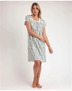 Короткая женская ночная рубашка из вискозного трикотажа сиреневого цвета, сиреневый Admas