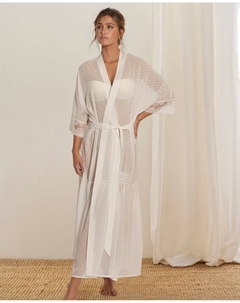 Длинный полупрозрачный женский халат с кружевом, кремовый Selmark