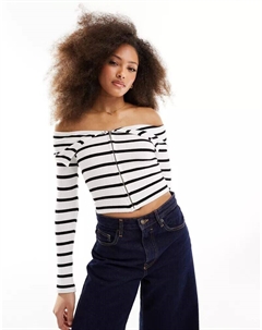 Топ с открытыми плечами и длинными рукавами в черно-белую полоску Pull & bear