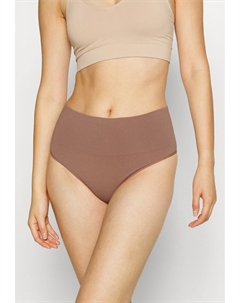 Стринги Spanx