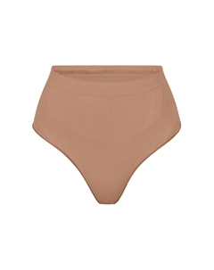 Стринги средней талии Seamless Sculpt, цвет Sienna Skims