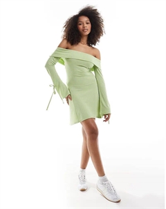 Мини-платье с длинными рукавами в рубчик и завязками на рукавах светло-зеленого цвета Asos design