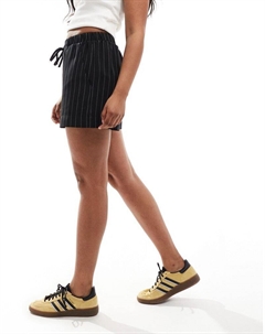 Классические шорты в черную полоску DESIGN Asos