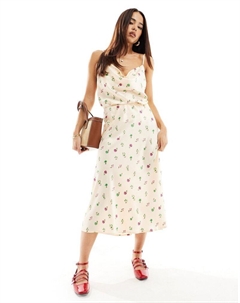 — Кремовая атласная майка с цветочками в тон и воротником-хомутом Y.a.s