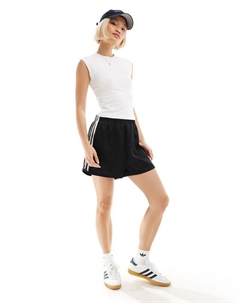 Белый топ узкого кроя с короткими рукавами Lara Weekday