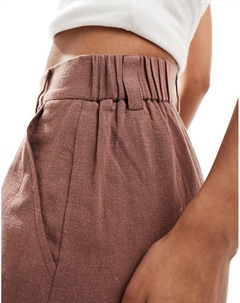 Свободные льняные шорты DESIGN коричневого цвета Asos