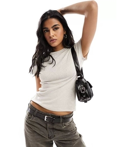 Бежевая приталенная футболка из смесового льна Weekday