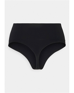 Стринги Everyday Shaping Thong, очень черные Spanx