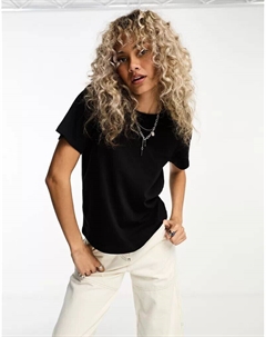 Черная футболка классического кроя Essence Weekday