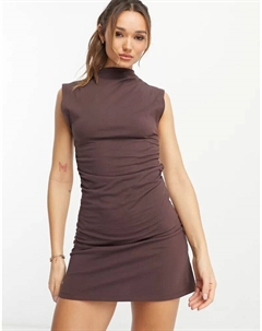 Шоколадно-коричневое мини-платье с высоким воротником и рюшами по бокам Asos