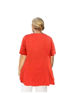 Топ с V-образным вырезом и короткими рукавами из хлопка с аппликацией - красный цвет Plus, красный On the plus side