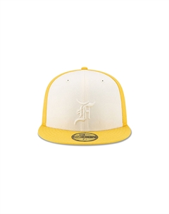 Кепка x New Era 59Fifty, цвет Золото/Белый Fear of god essentials