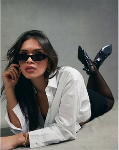 Черные узкие овальные солнцезащитные очки DESIGN Asos