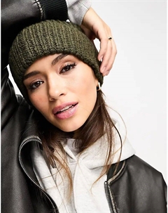 Шапка крупной вязки темно-зеленого цвета Asos design